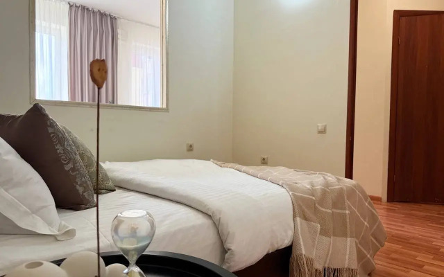 Уютные с отдельной спальней рядом с озером Апартаменты