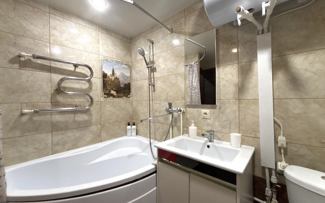 BestHome Idealnaya Kravtira Dlya Komandirovok Do 6 Gostey Flat