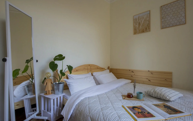 Gorod Rek Na Bolshom Kazachyem Pereulke Flat