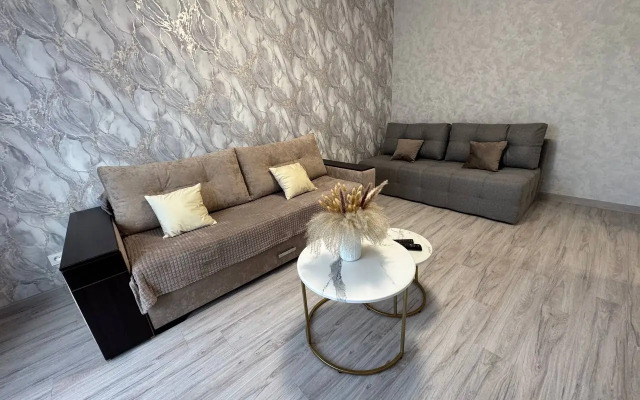 Апартаменты Просторная двухкомнатная квартира