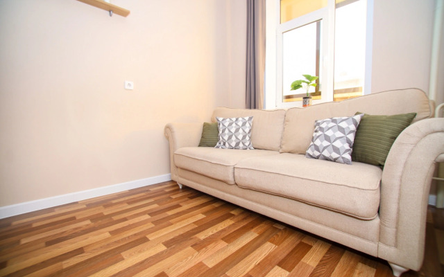 Apartment Atmosphere-Romantic