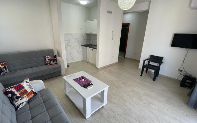 Elma Apartment Hotel