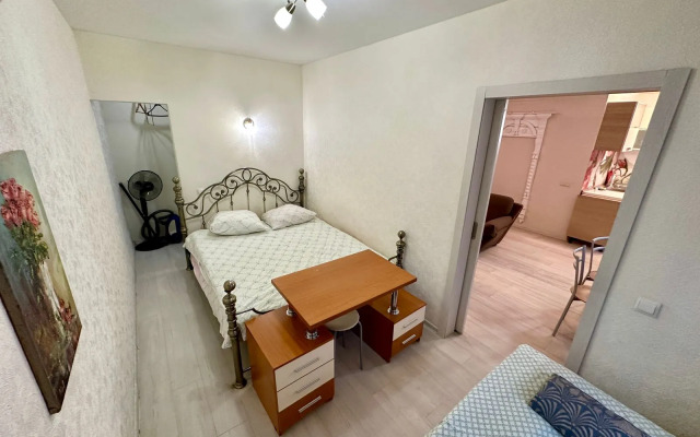 Dvukhkomnatnye Apartamenty V Tsentre Goroda Apartments