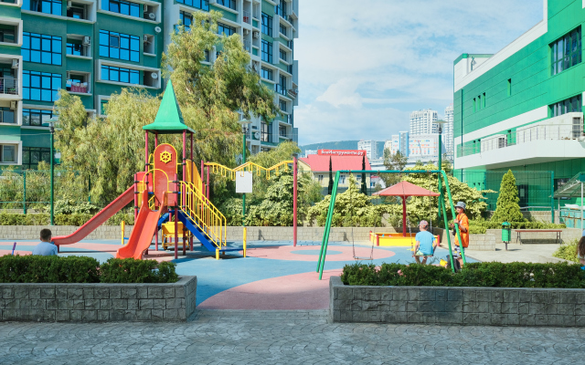 Park Gorkogo in the center Apartments