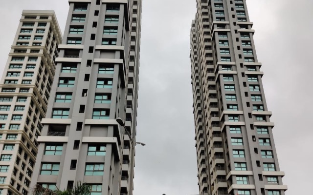 Sky High at Blue Ridge 22nd floor Apartments