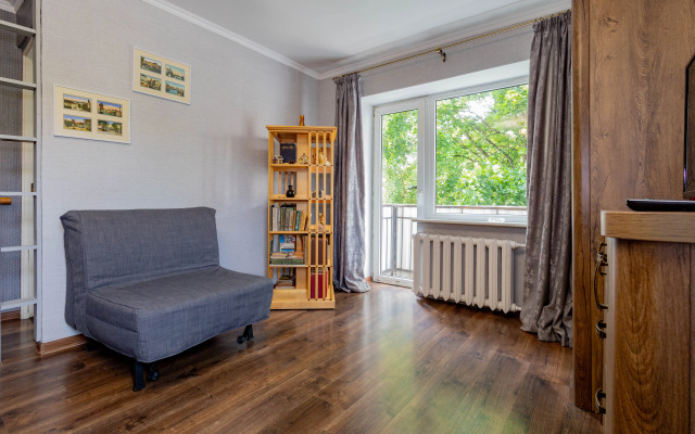 Chernyahovskogo 20 Apartments