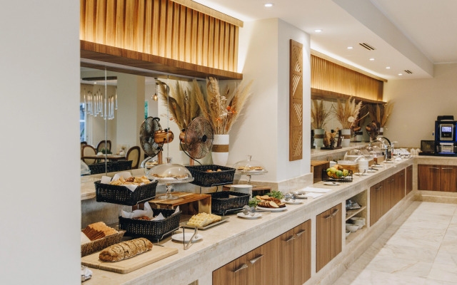 Отель Corsica & Spa Serena