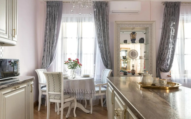 Апартаменты LetYourFlat "Hermitage Residence"