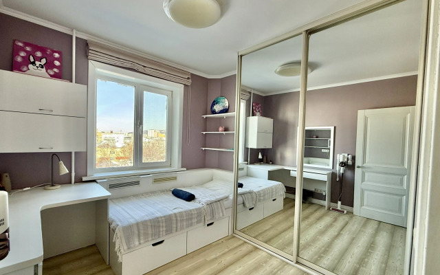 Апартаменты Трехкомнатная в центре города по ул. Ленина