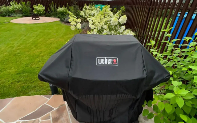 Villa V Zakrytom Poselke S Plyazhem