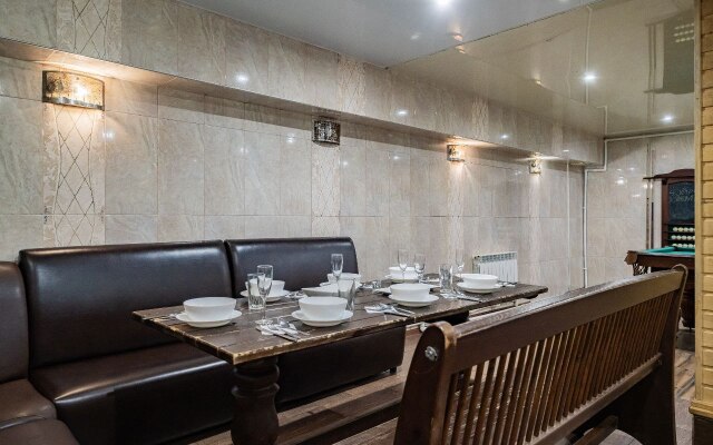 Teply Kottedzh Ryadom S Aeroportom Private house