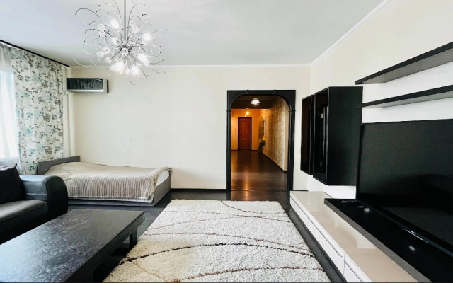 Квартира Карла-Маркса 148А