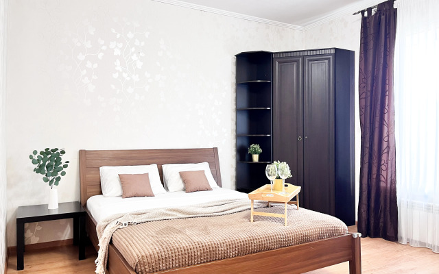 Prostornaya Kvartira V Tsentre Apartments
