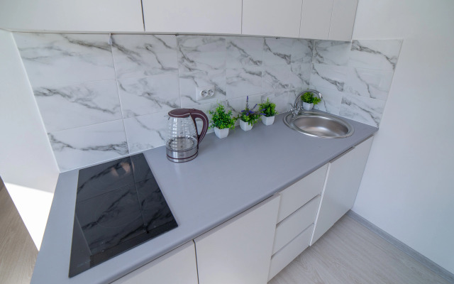 Квартира Студия BeGuest Около ТРЦ Радуга Парк