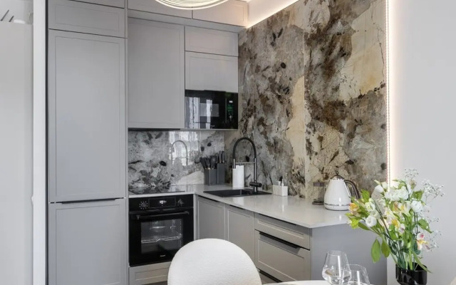 Beloostrovskaya Flat