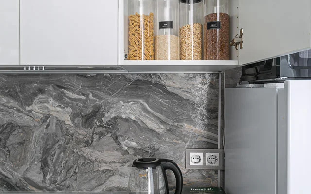 Апартаменты MyHomeYourHome на Переведенской д4 к1