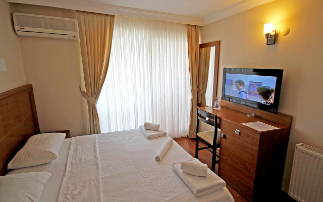 Ucem Otel Golden Sea Hotel