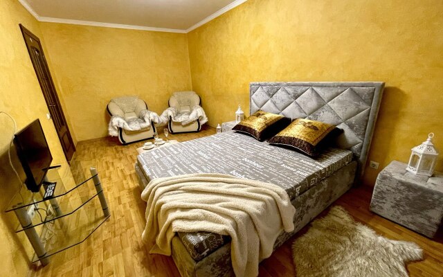 Апартаменты Mars Hotel Малахова 101