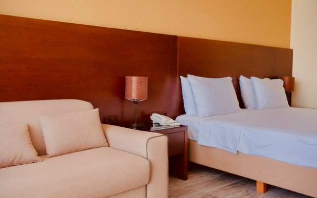 Отель GONIO INN