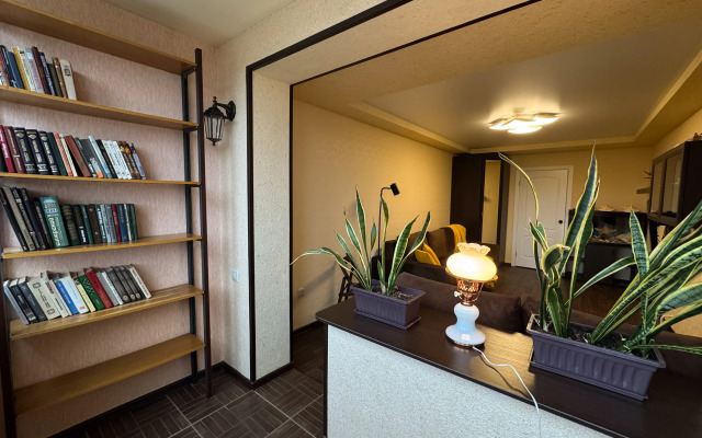 Квартира 3-комнатная на Шабалина 47