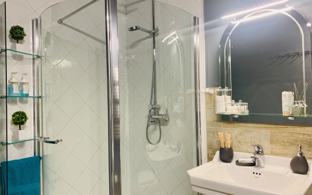 Апартаменты Argentum Home 78 Добровольческой бригады 40