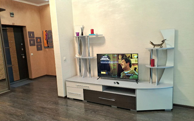 Odnokomnatnaya Kvartira V Tsentre Surguta Flat