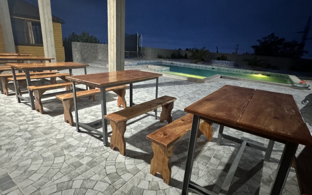 Anzhelika Guest House