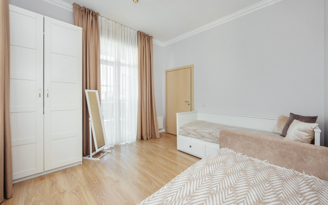 Na Ulitse Parusnaya 16 Flat