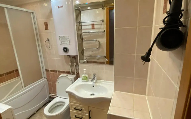 Апартаменты с 1 Комнатой с Красивым Ремонтом и Видом на Город (КВАРТИРА51)