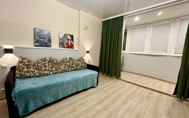 Layf Apart 2 kom-ya na ul. Granichnaya 38 Flat