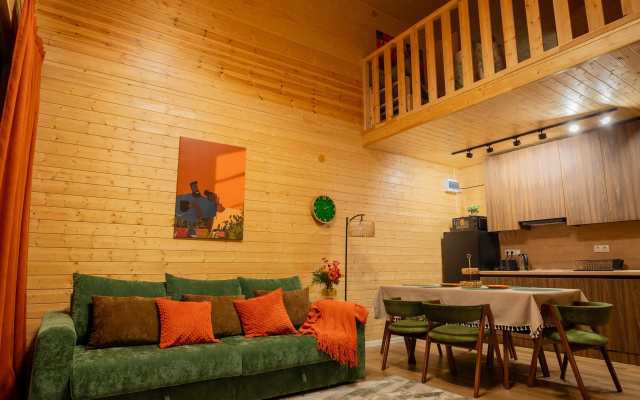 S Chastnoy Territoriey Na 4-5 Chelovek Green Aspen Private House