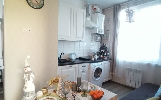 Na Urozhaynoy 31/3 Apartments
