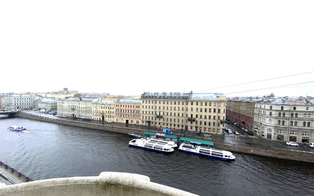 Апартаменты с Видом на Фонтанку