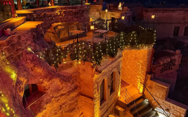 My Cave Suites