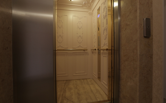 Anastasia Palace Apartments