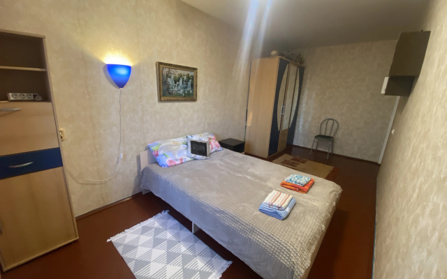 Na Kashtanovoj Allee Flat