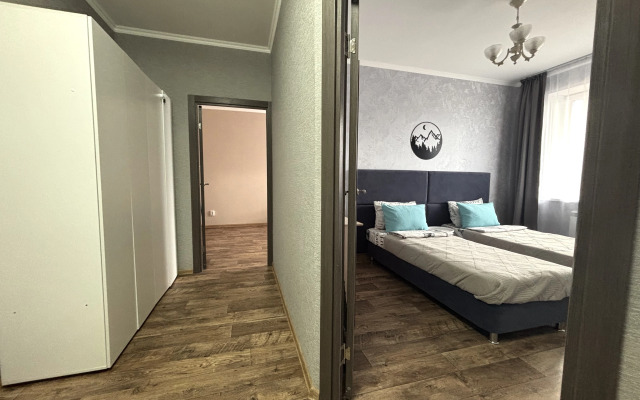 Besthome Dvukhkomnatnaya semeynaya v tsentre Flat