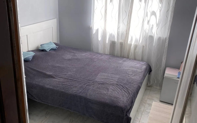 Ministudiya Ekonom Flat