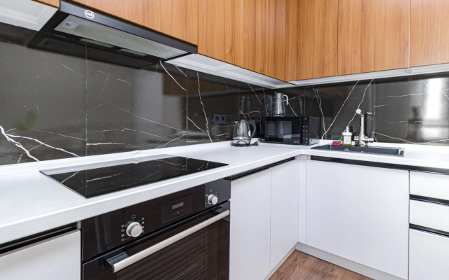 Apartments Svetlye V Tsentre Ryadom S Botanicheskim Sadom