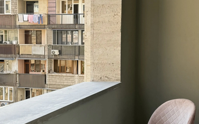 Apartamenty s 2 spal'nami i balkonom v centre goroda ot Sweet Home