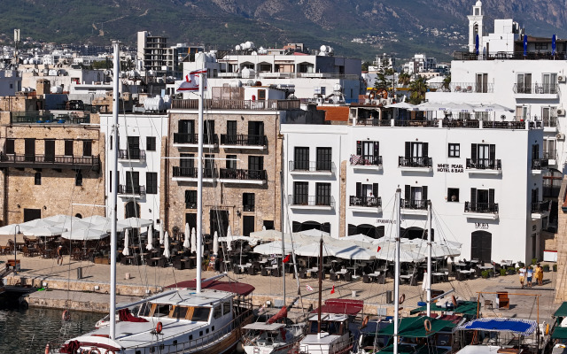 White Pearl Hotel