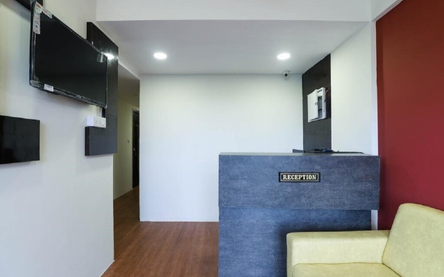 Peradiot-Vastrapur Hotel