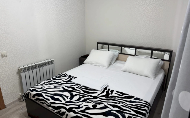 Гостевой дом 144 Тельмана 60