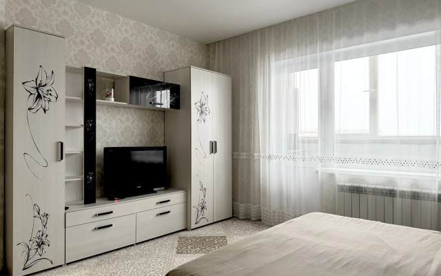 Ryadom S Ssh Atlant V Rayone Okruzhnoy Bolnitsy Flat