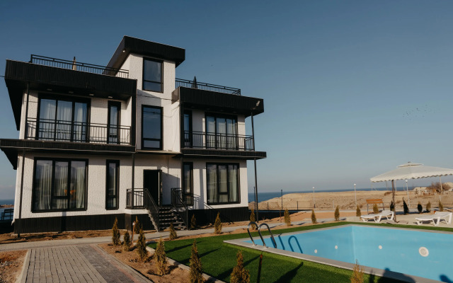 Apartment hotel TONg Marina
