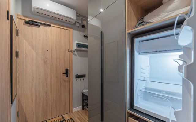 Апартаменты Смарт студии у метро и вокзала SalutApart 2W