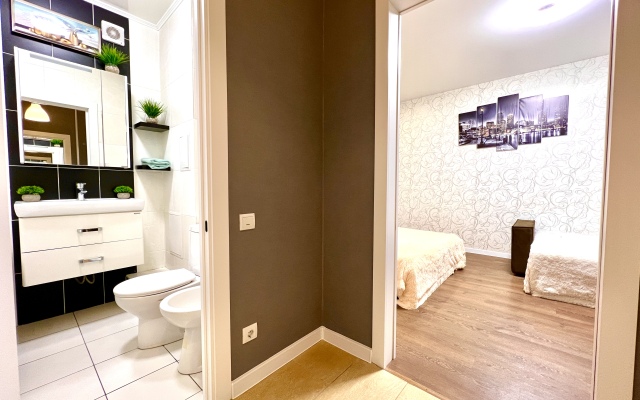 Uyutnaya Kvartira Na Ul.nikitinskaya 30 Flat