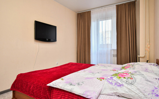Na ulitse Shakhterov, 8 Flat