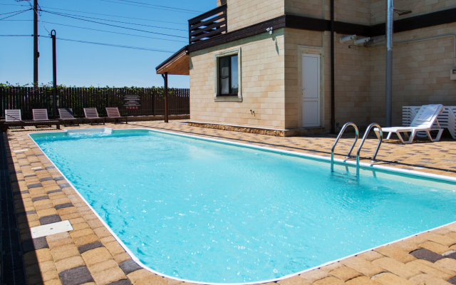 19 Guest house