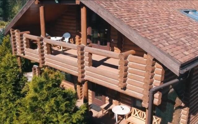 Гостевой Дом с Клёвой Рыбалкой в Своём Пруду, Около Реки